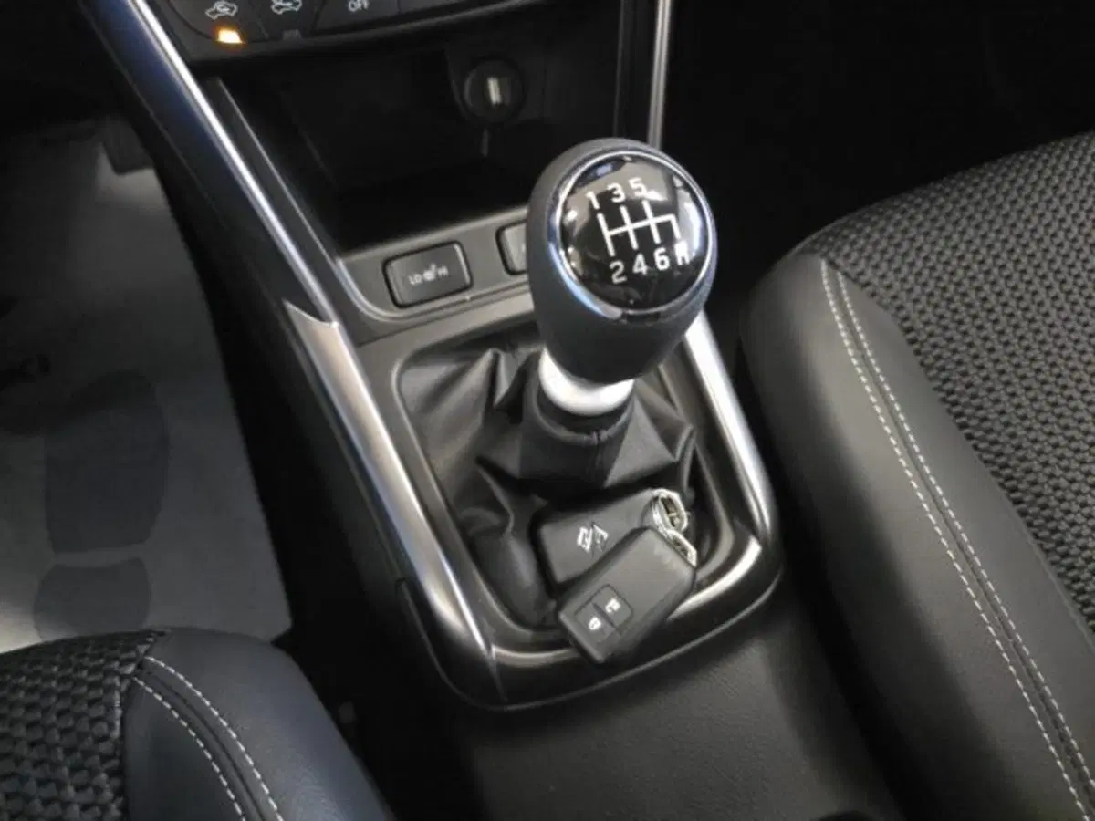 Suzuki S-Cross nuova a Reggio Emilia (20)