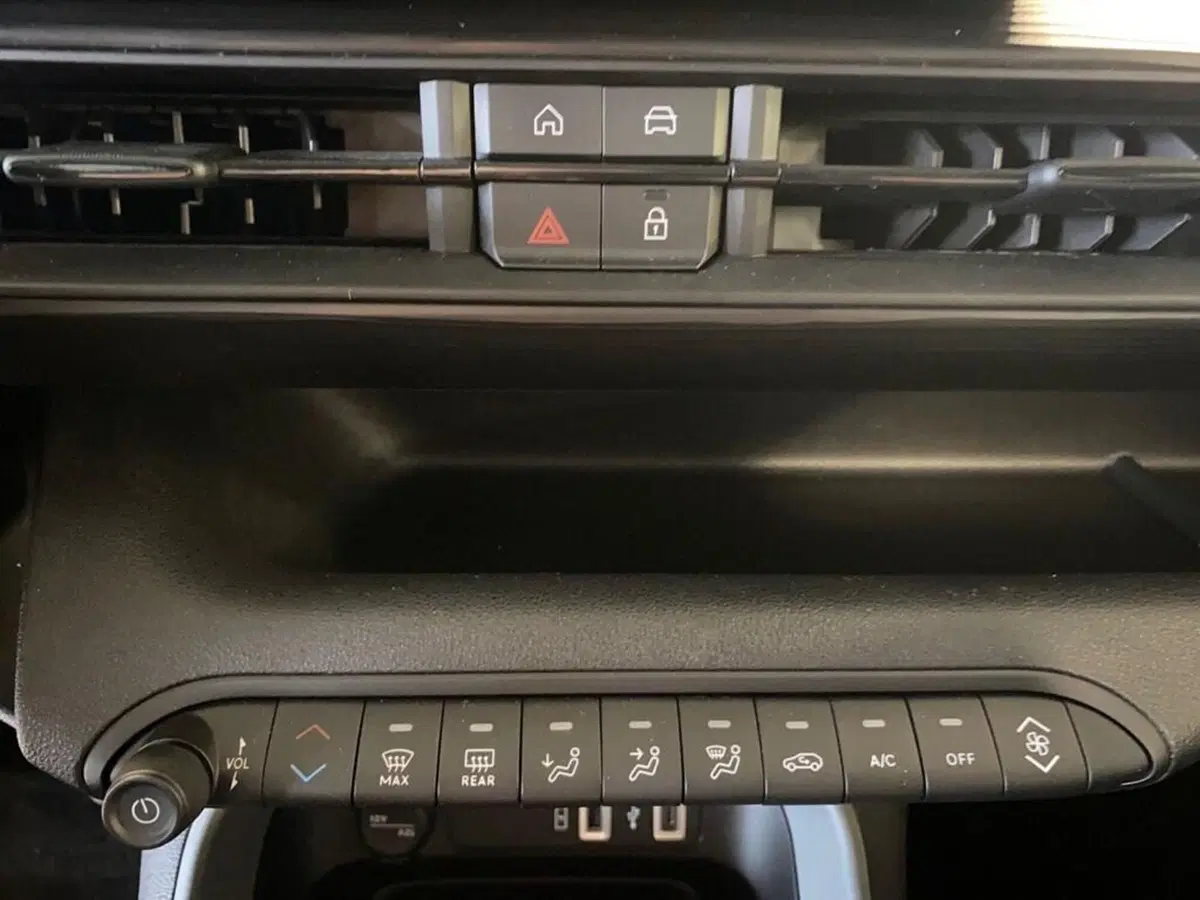 Jeep Avenger usata a Torino (11)