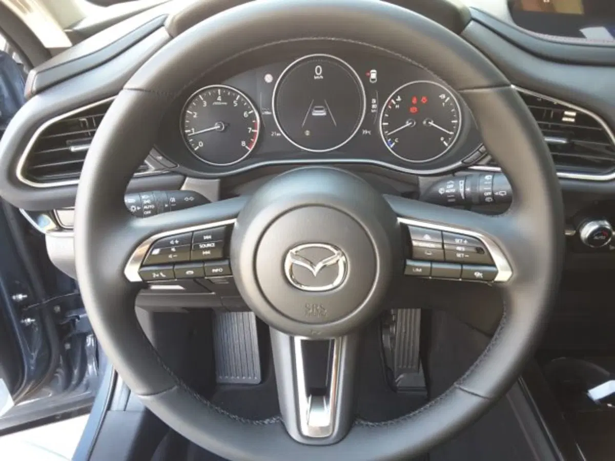 Mazda CX-30 nuova a Firenze (8)