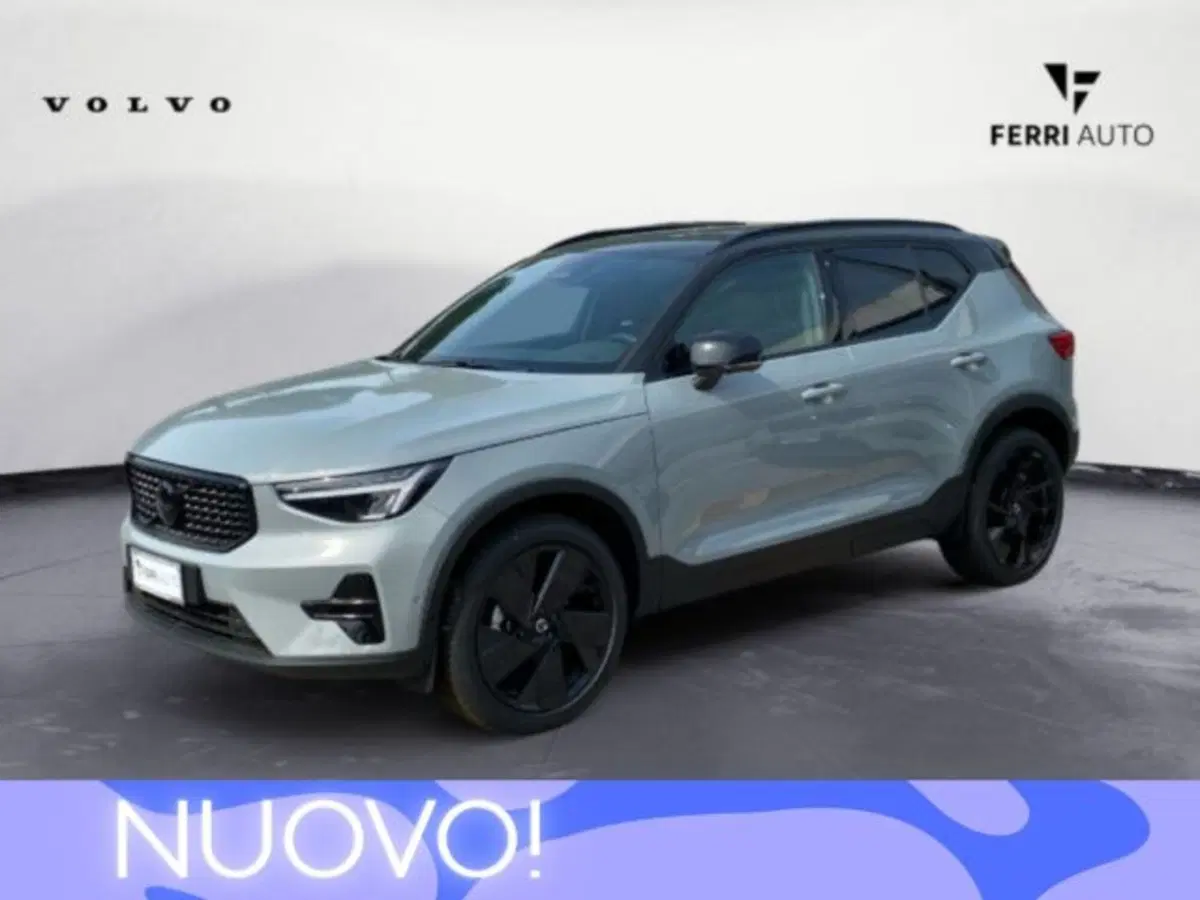 Volvo XC40 nuova a Udine
