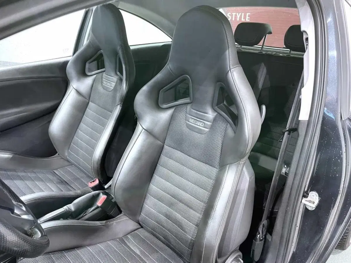 Opel Corsa Coupé usata a Sondrio (11)