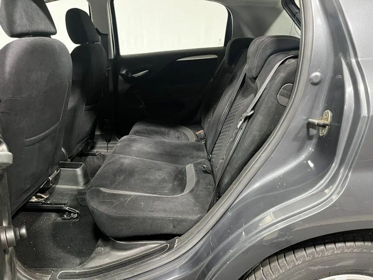 Fiat Punto usata a Sondrio (11)
