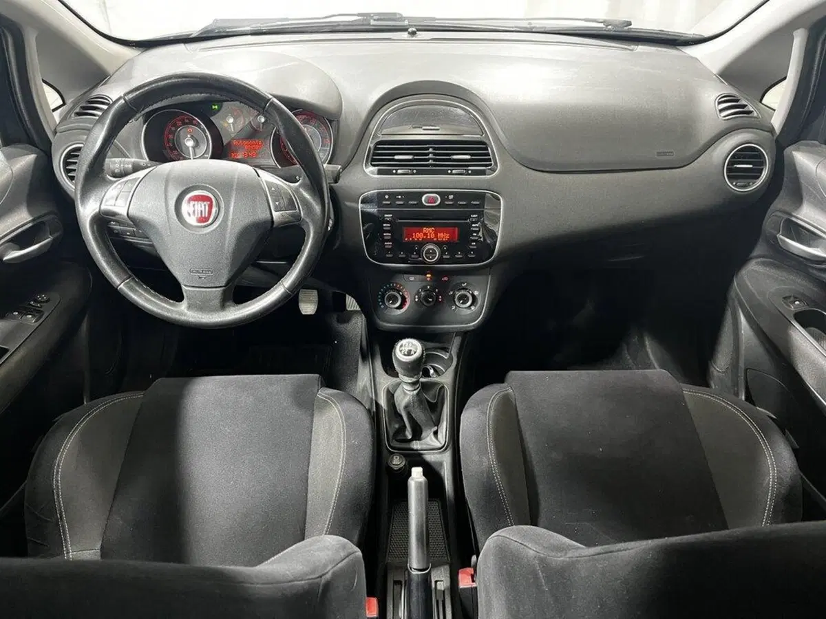 Fiat Punto usata a Sondrio (12)