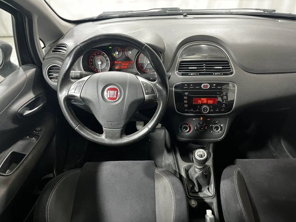 Fiat Punto usata a Sondrio (13)