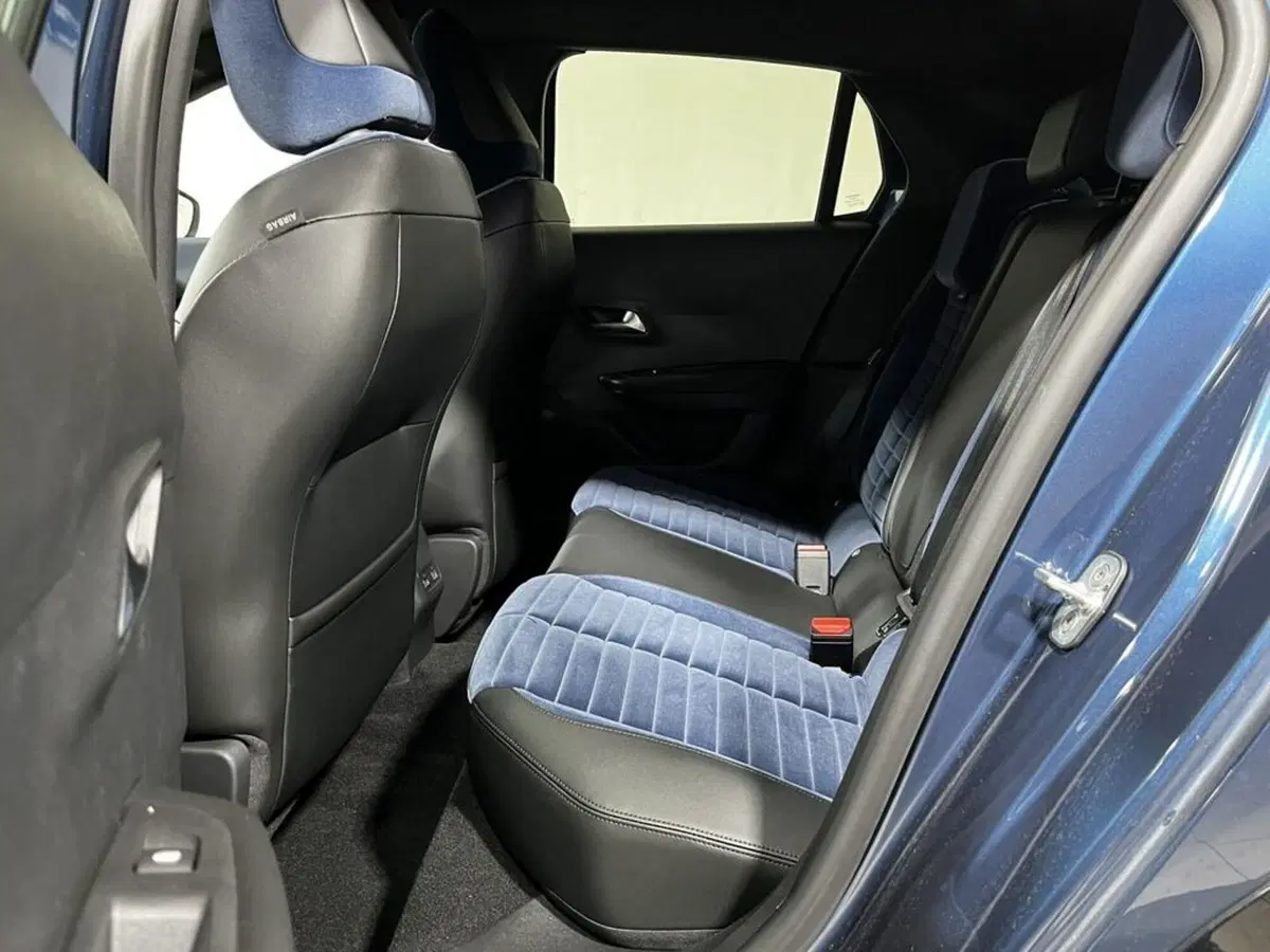 Lancia Ypsilon nuova a Sondrio (11)