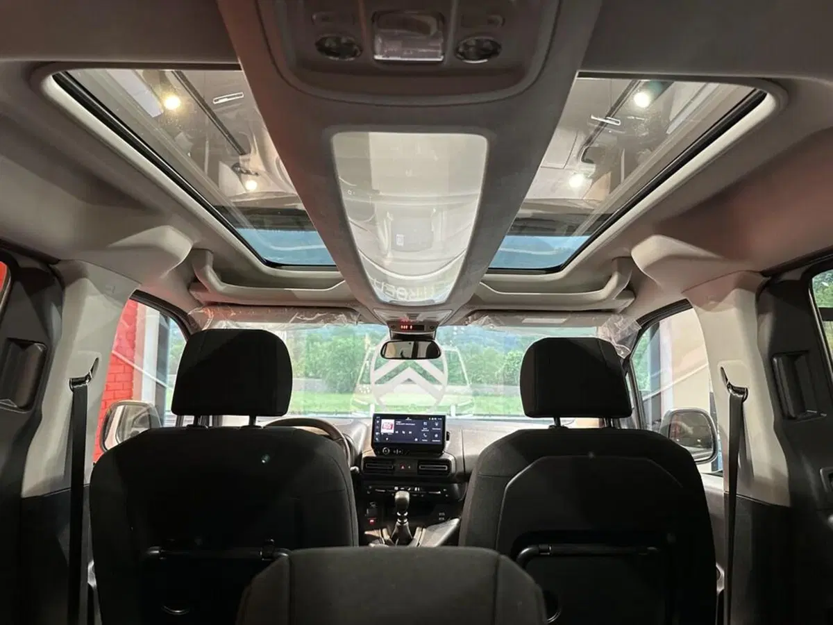 Citroen Berlingo nuova a Sondrio (15)