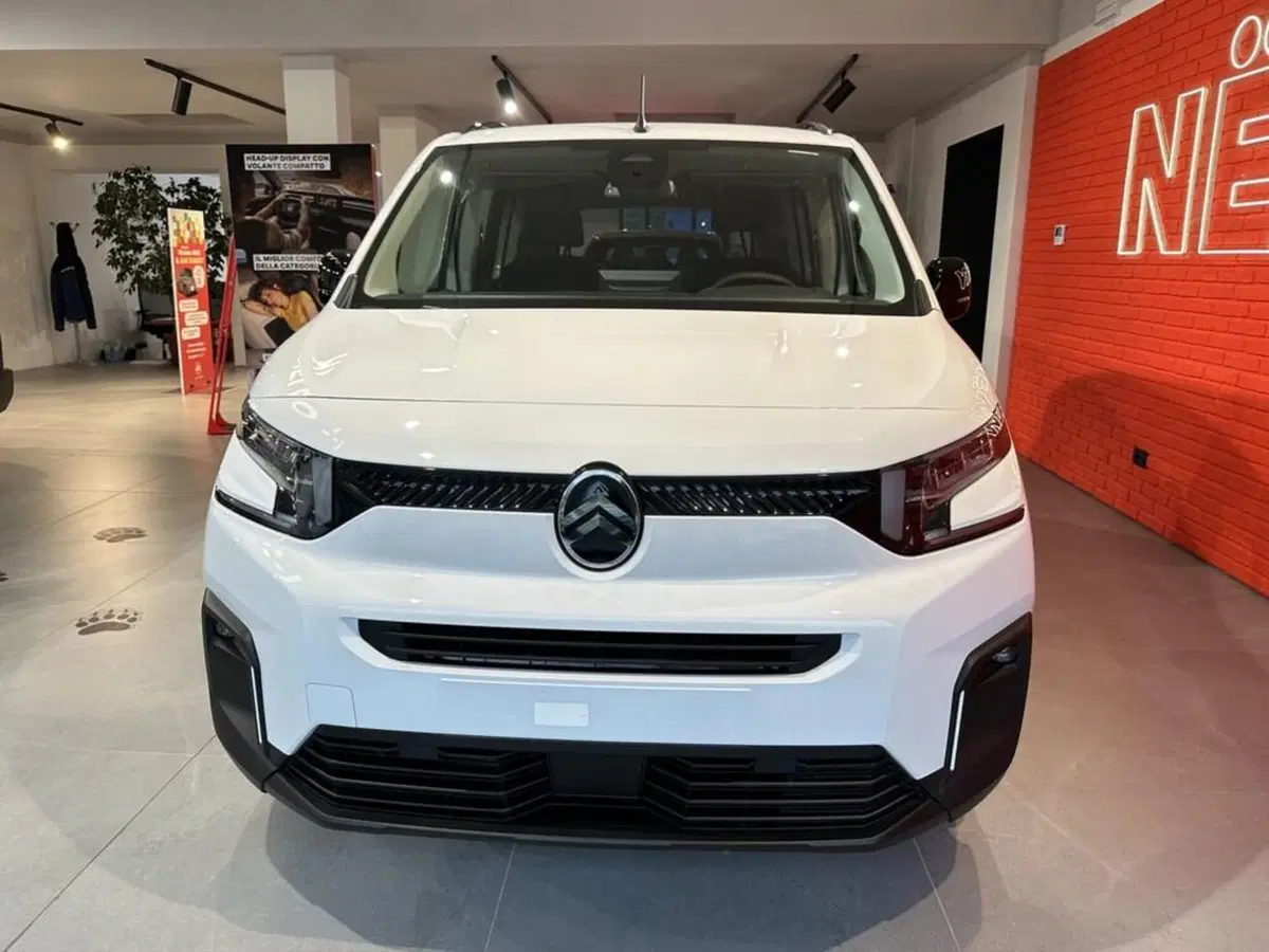 Citroen Berlingo nuova a Sondrio (7)