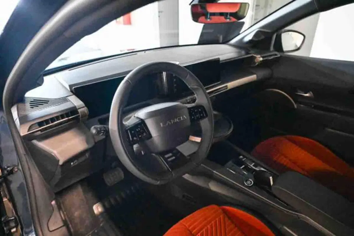 Lancia Ypsilon nuova a Torino (12)