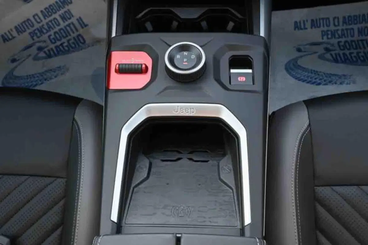 Jeep Compass nuova a Torino (15)