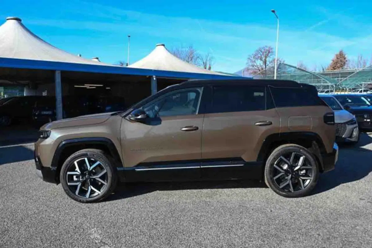 Jeep Compass nuova a Torino (19)