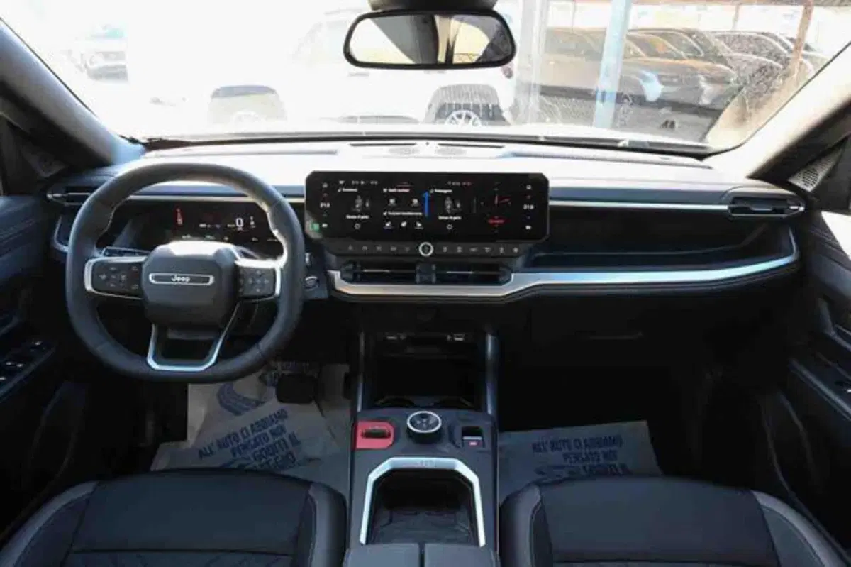 Jeep Compass nuova a Torino (7)