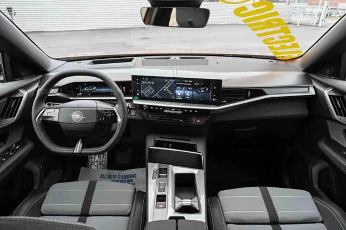 Opel Grandland nuova a Torino (7)
