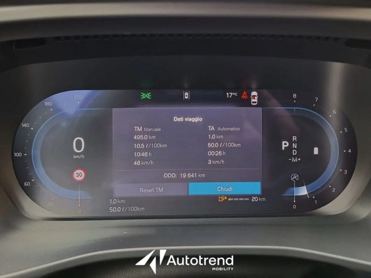 Volvo XC40 usata a Lecce (11)