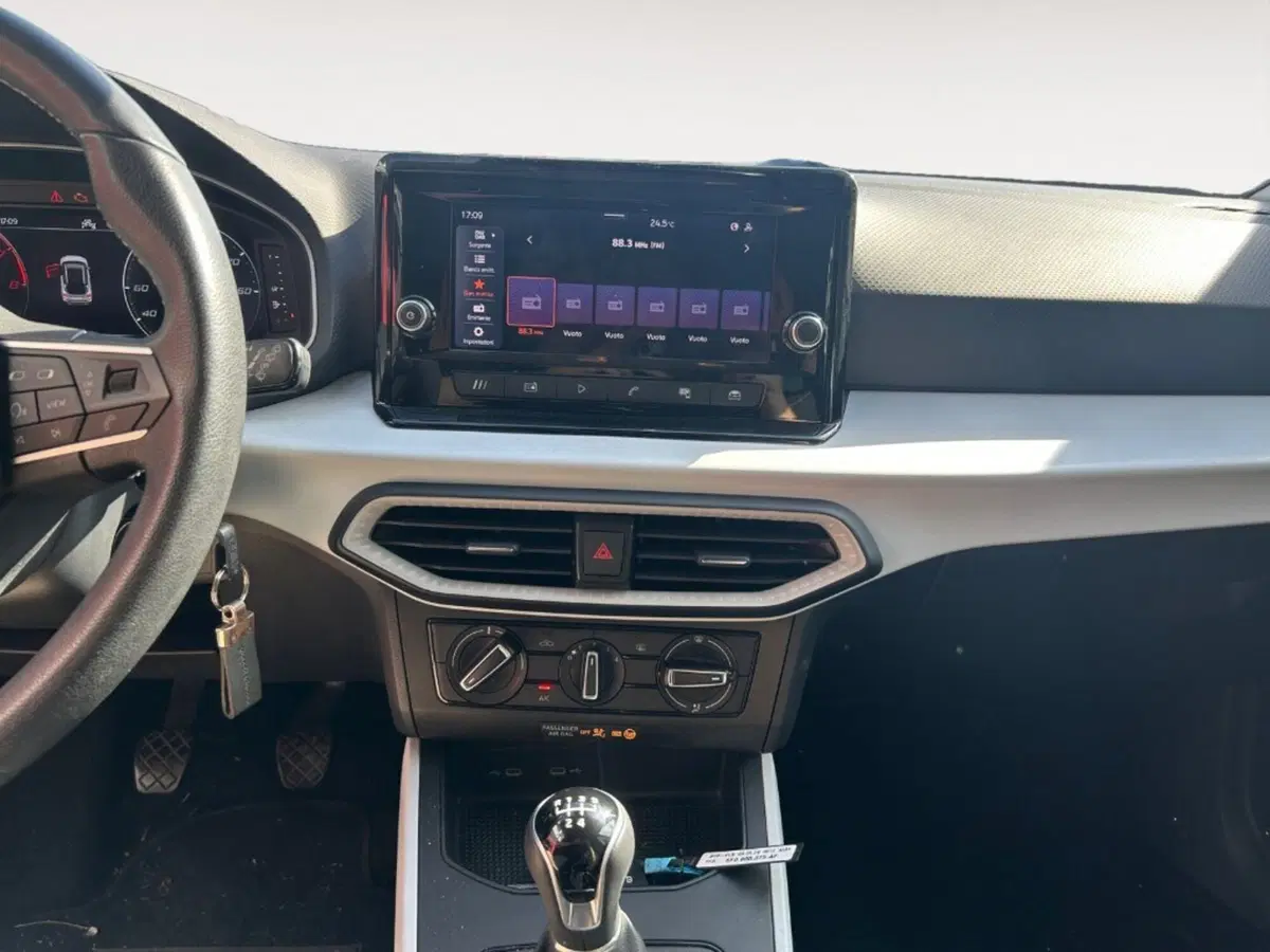 SEAT Arona usata a Verona (9)