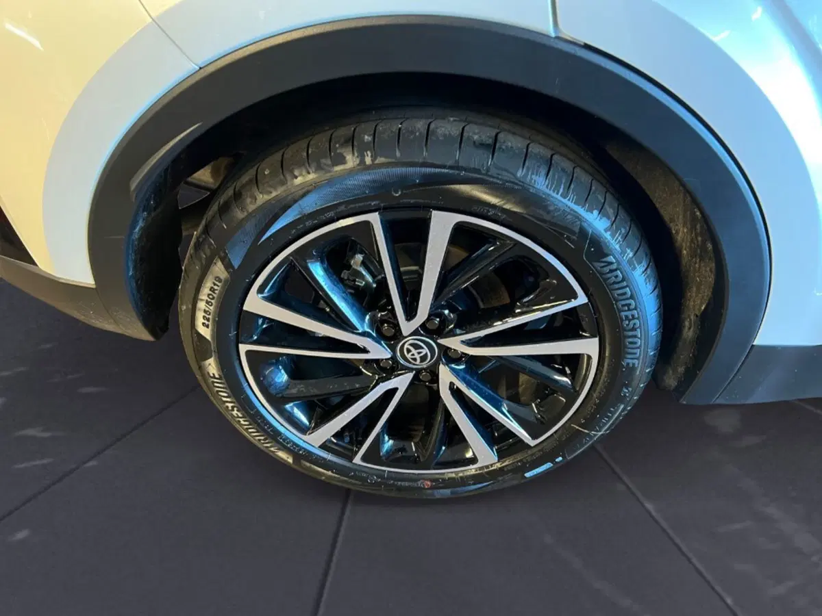 Toyota Toyota C-HR usata a Verona (5)