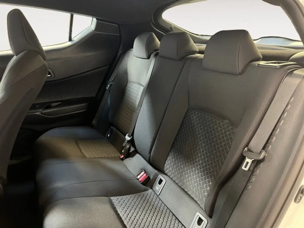 Toyota Toyota C-HR usata a Verona (10)