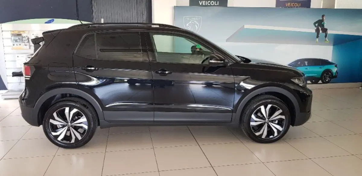 Volkswagen T-Cross usata a Pordenone (8)