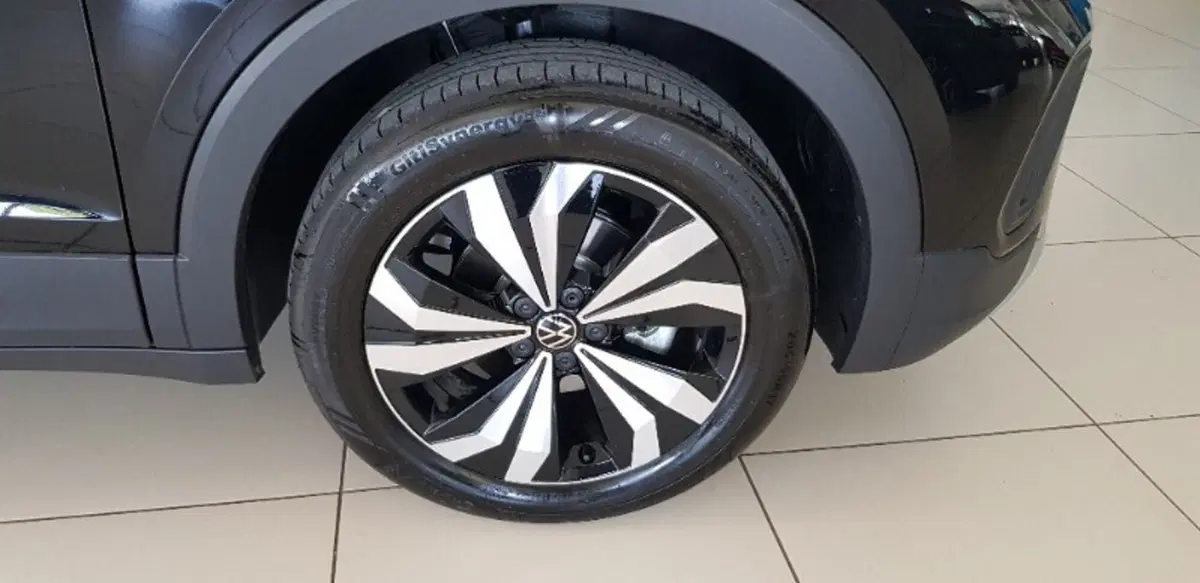 Volkswagen T-Cross usata a Pordenone (9)
