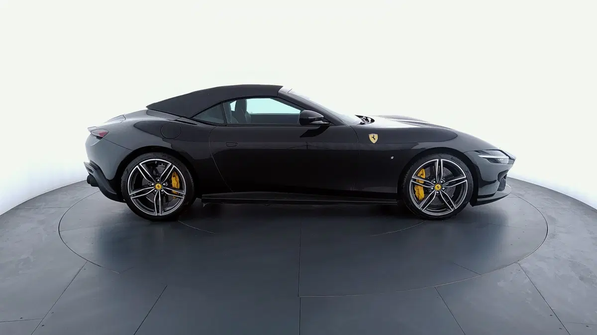 Ferrari Roma Spider usata a Perugia (4)
