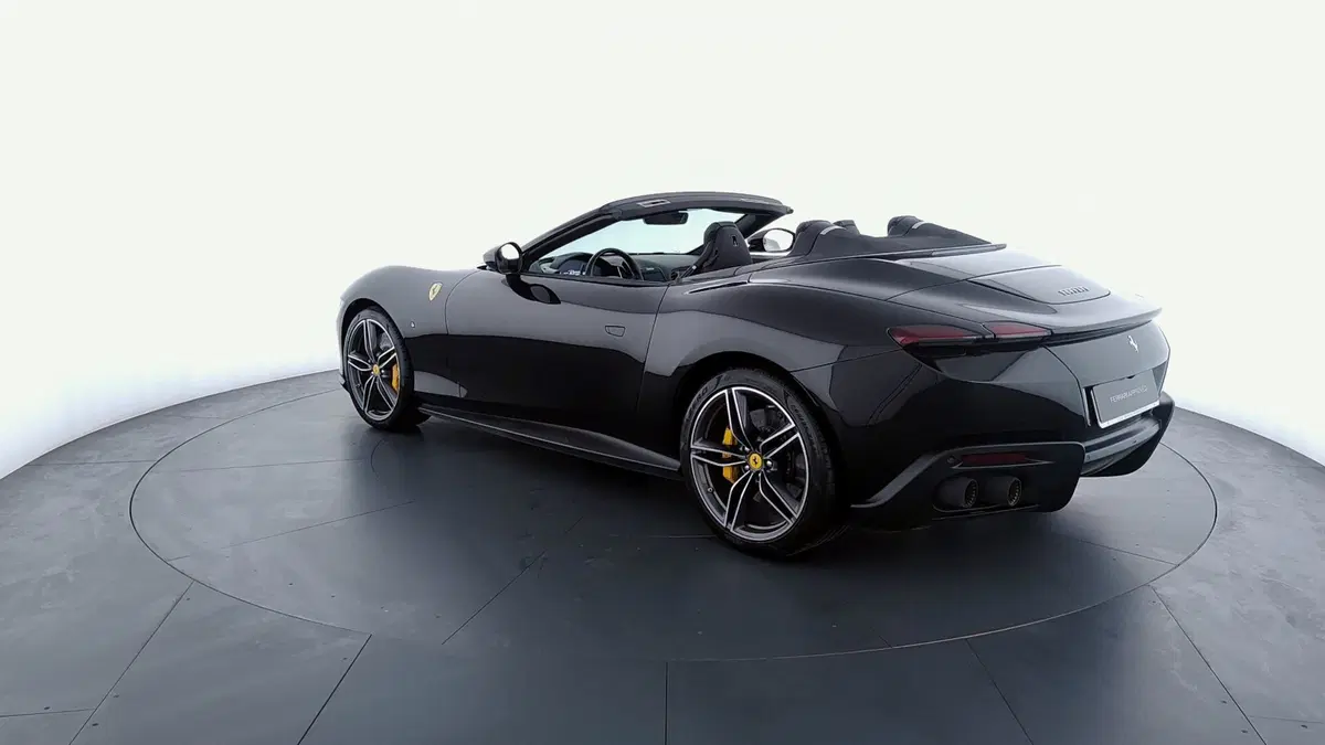 Ferrari Roma Spider usata a Perugia (7)