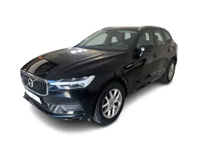 Volvo XC60 B4 Geartronic Momentum del 2019 usata a Bari