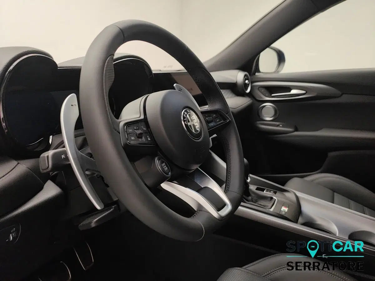 Alfa Romeo Tonale nuova a Como (8)