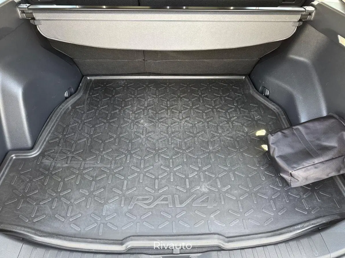 Toyota Rav4 usata a Como (6)