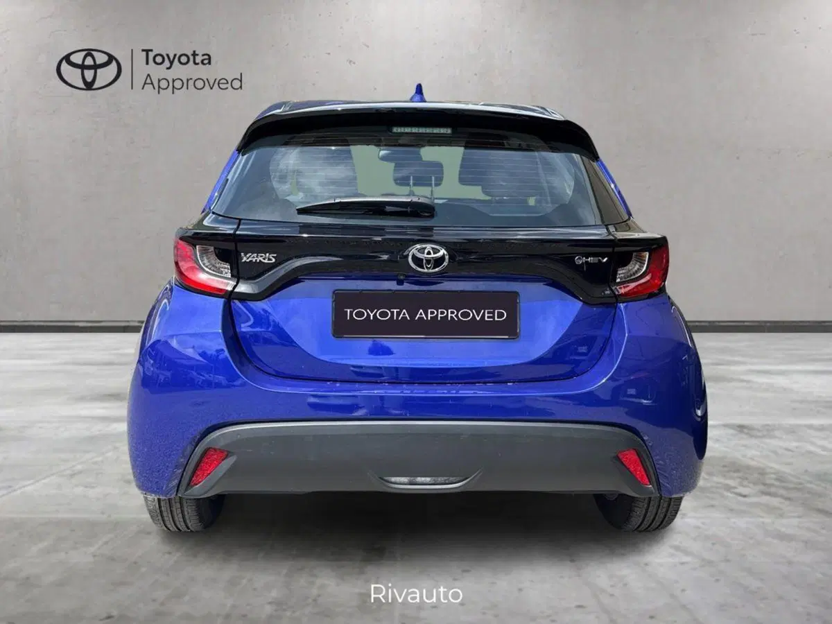 Toyota Yaris usata a Como (12)