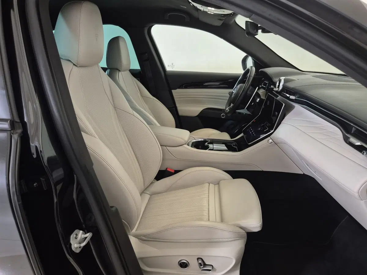 Maserati Grecale usata a Torino (10)