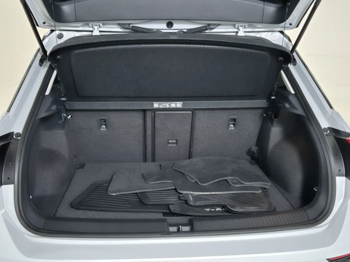 Volkswagen T-Roc usata a Torino (13)
