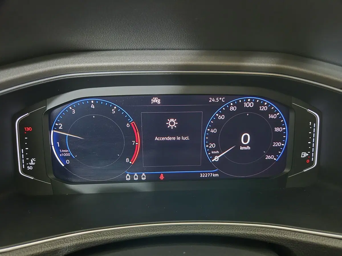 Volkswagen T-Roc usata a Torino (15)
