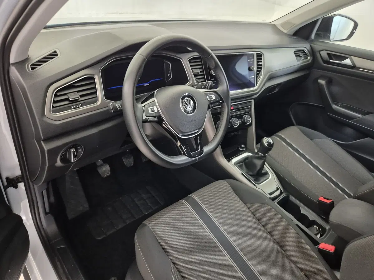 Volkswagen T-Roc usata a Torino (6)