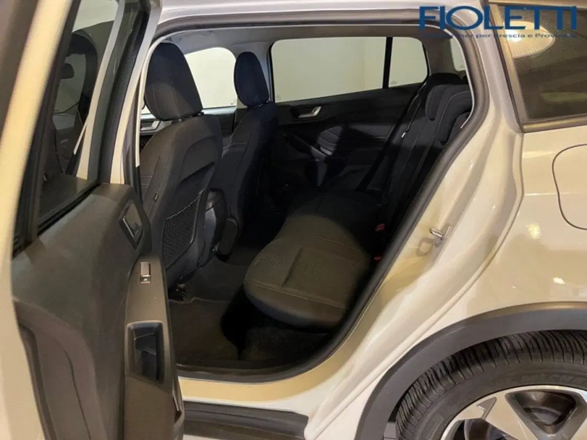 Ford Focus Station Wagon usata a Brescia (3)