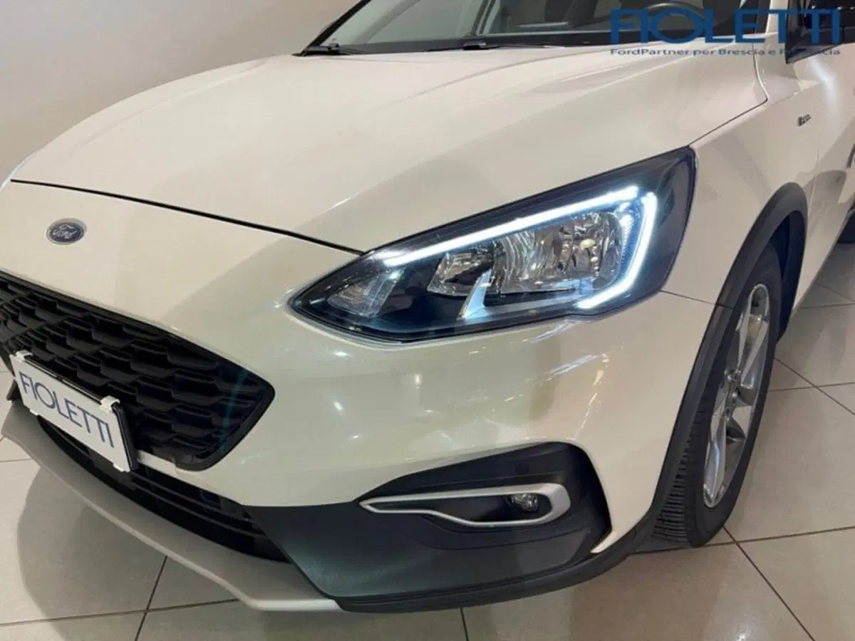 Ford Focus Station Wagon usata a Brescia (7)