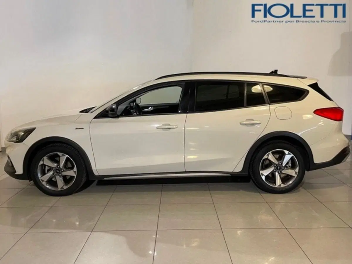 Ford Focus Station Wagon usata a Brescia (9)