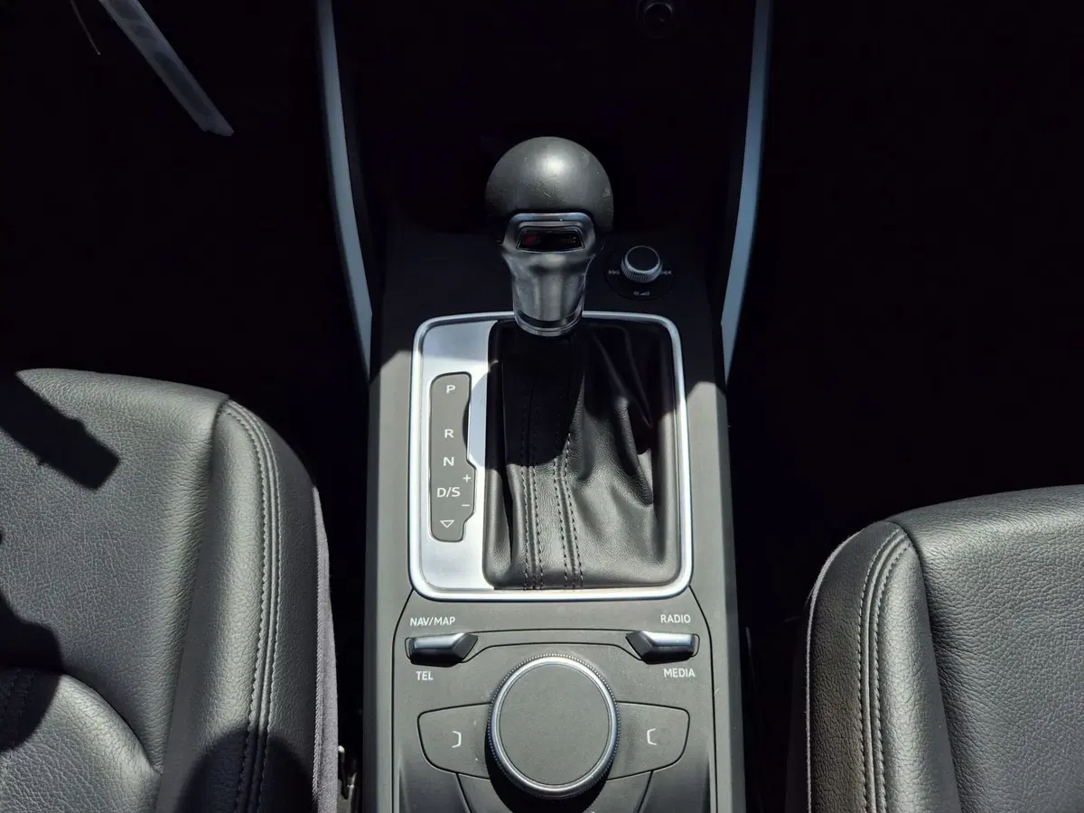Audi Q2 usata  (10)