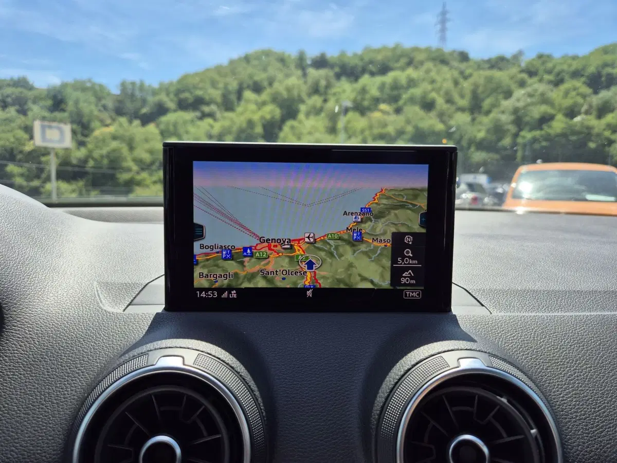 Audi Q2 usata  (11)