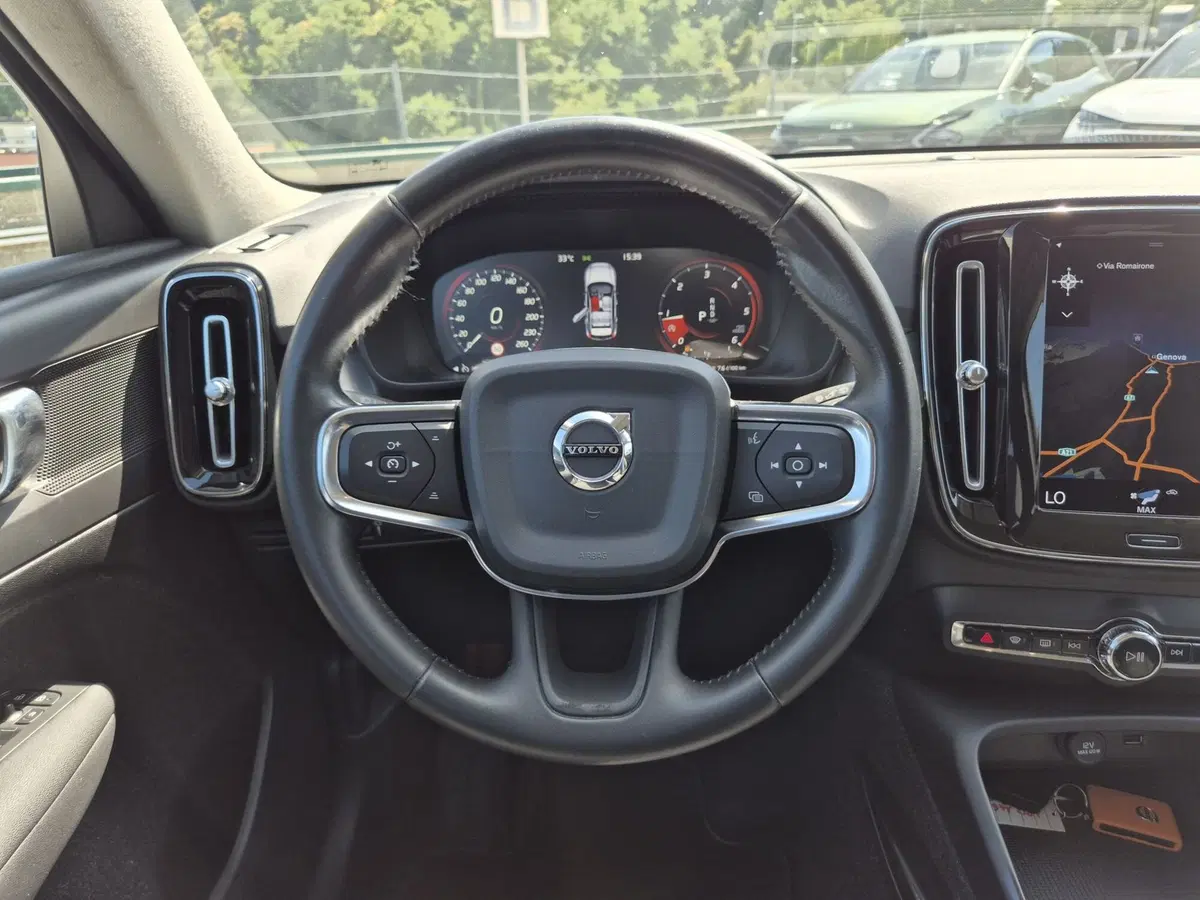 Volvo XC40 usata  (17)