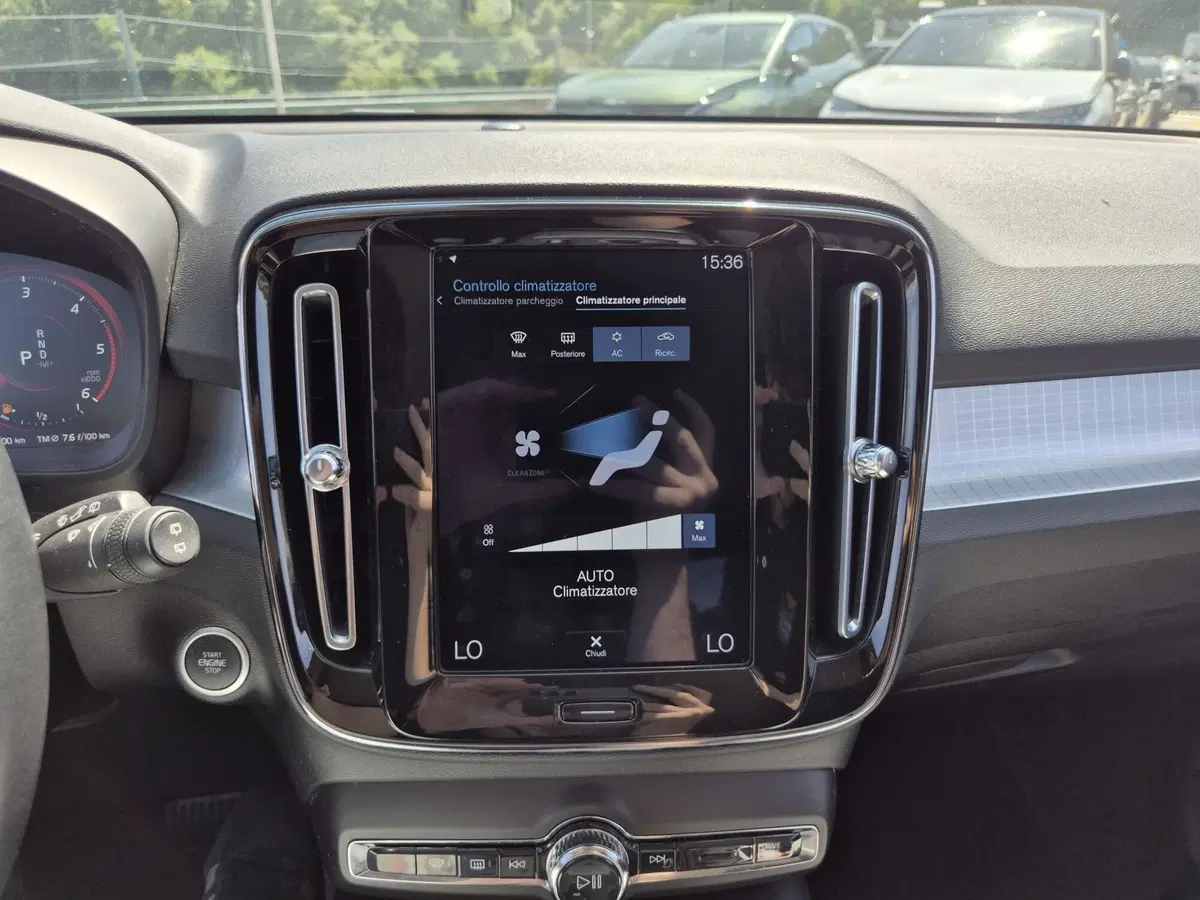 Volvo XC40 usata  (18)