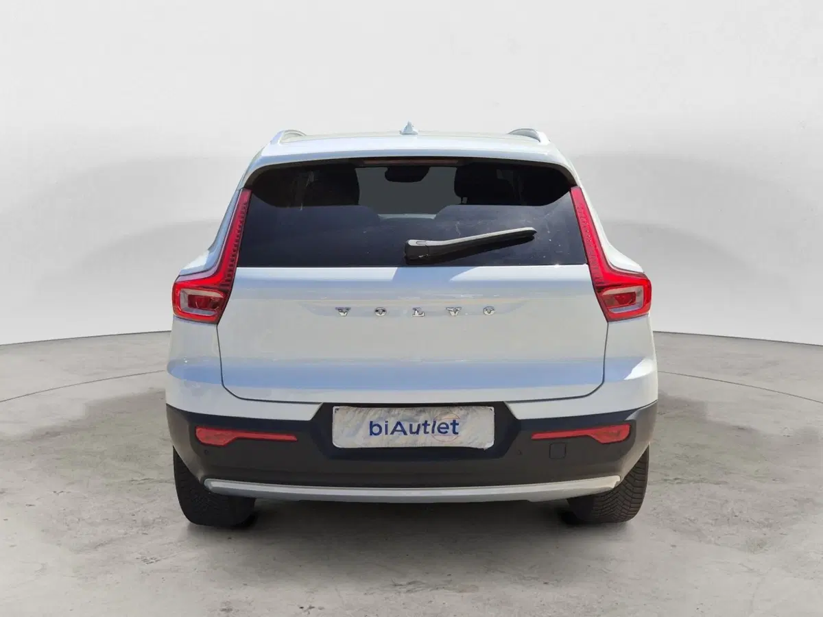 Volvo XC40 usata  (3)