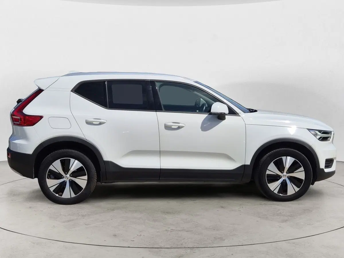 Volvo XC40 usata  (5)