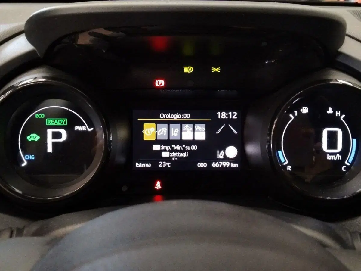 Toyota Yaris usata a Roma (9)