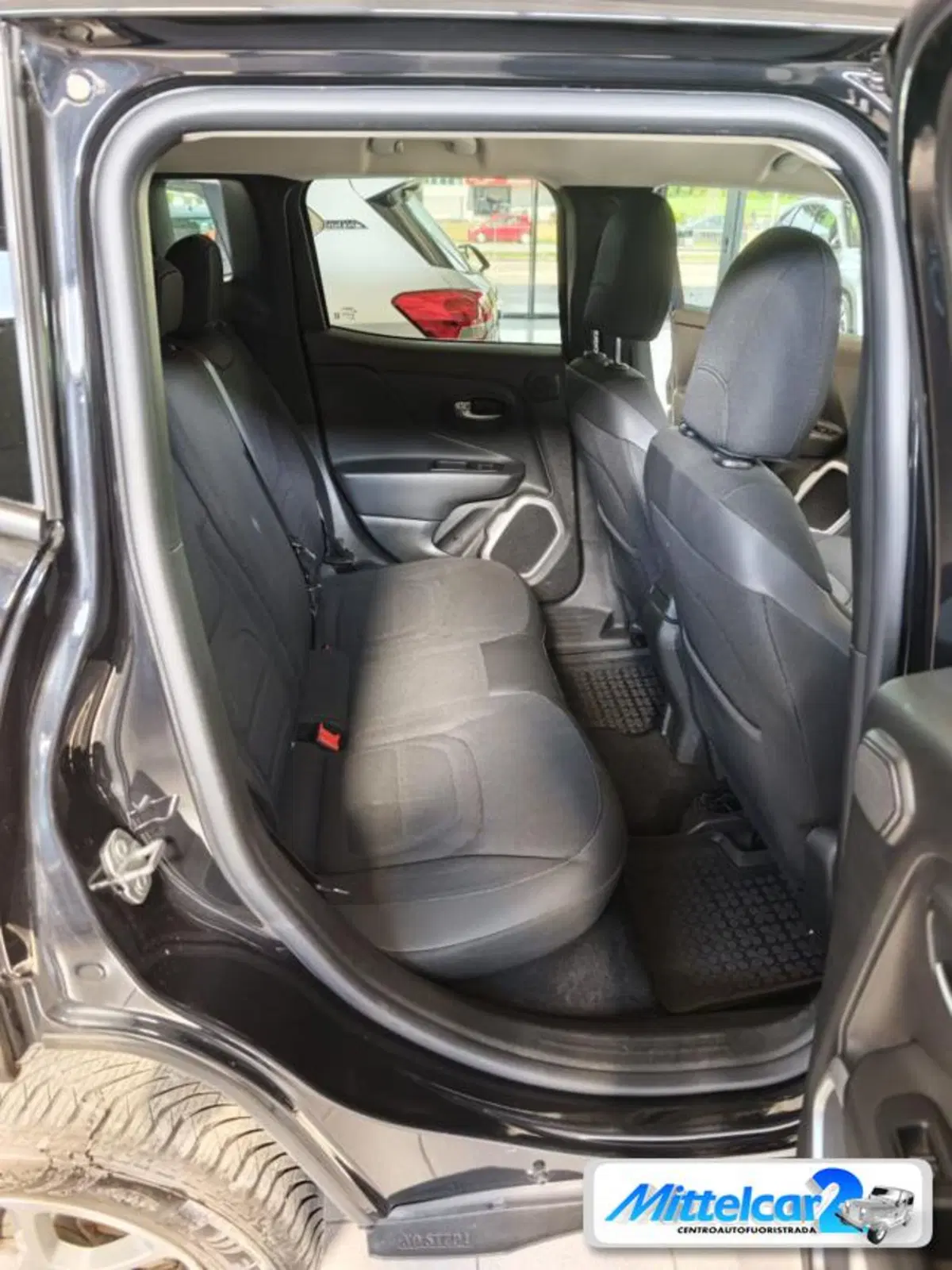 Jeep Renegade usata a Udine (13)