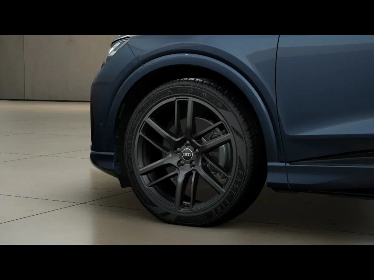 Audi Q4 Sportback nuova a Firenze (6)