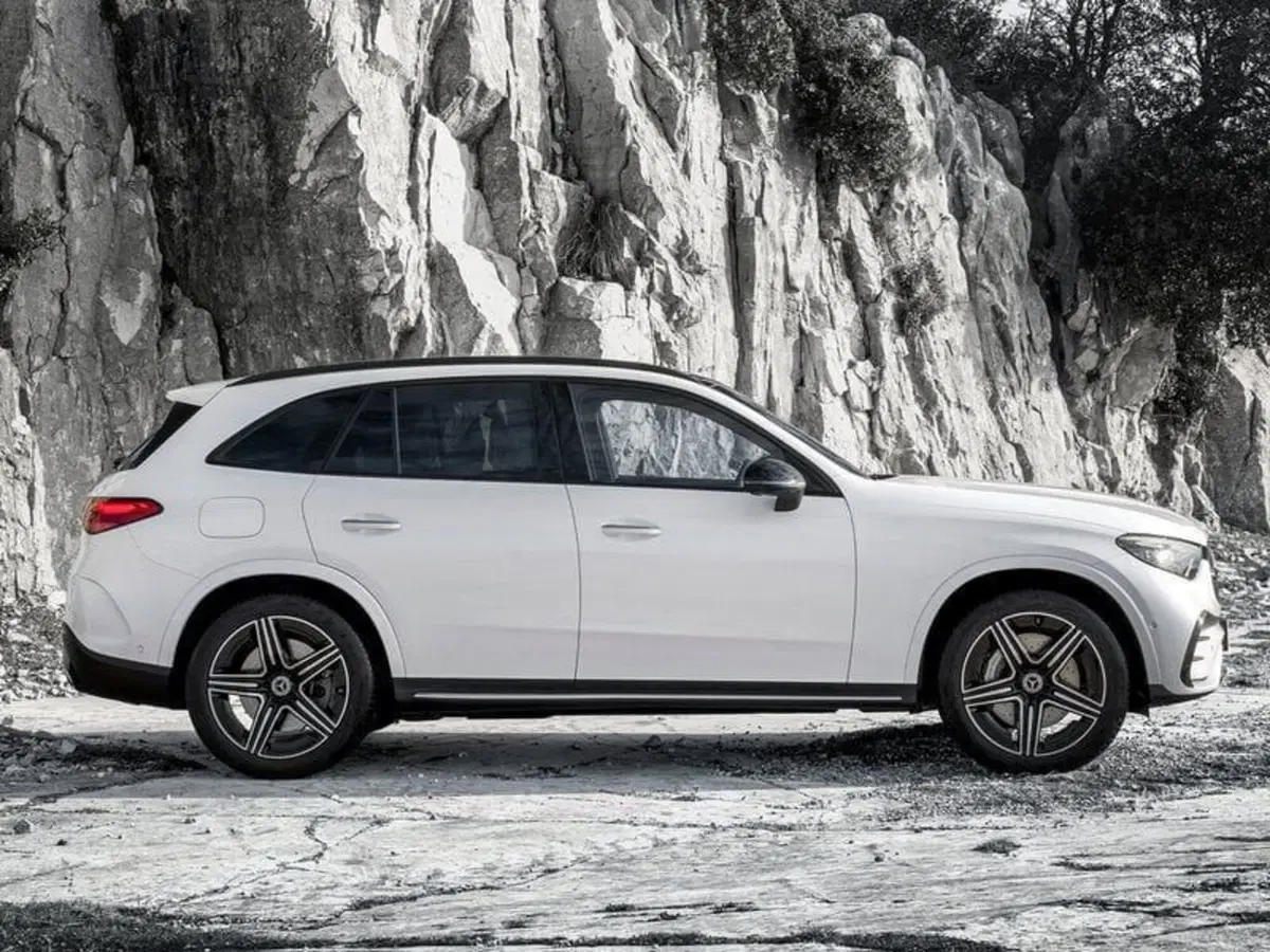 Mercedes-Benz GLC Coupé nuova a Siena (8)