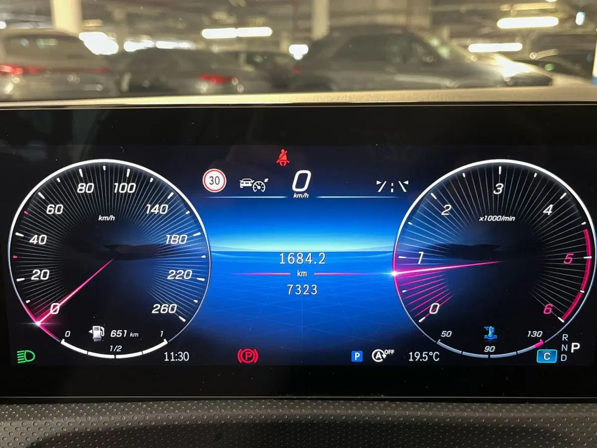 Mercedes-Benz Classe A usata a Milano (13)