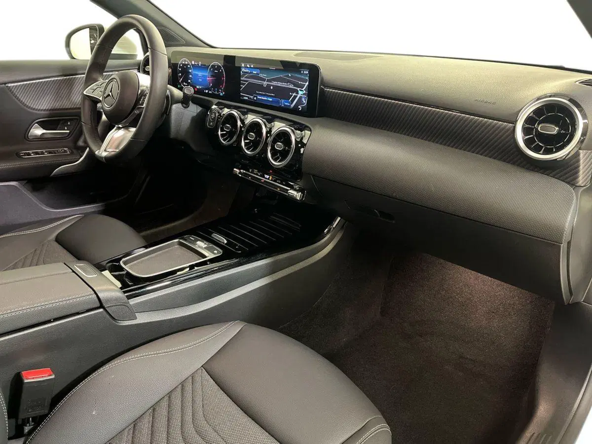 Mercedes-Benz Classe A usata a Milano (15)