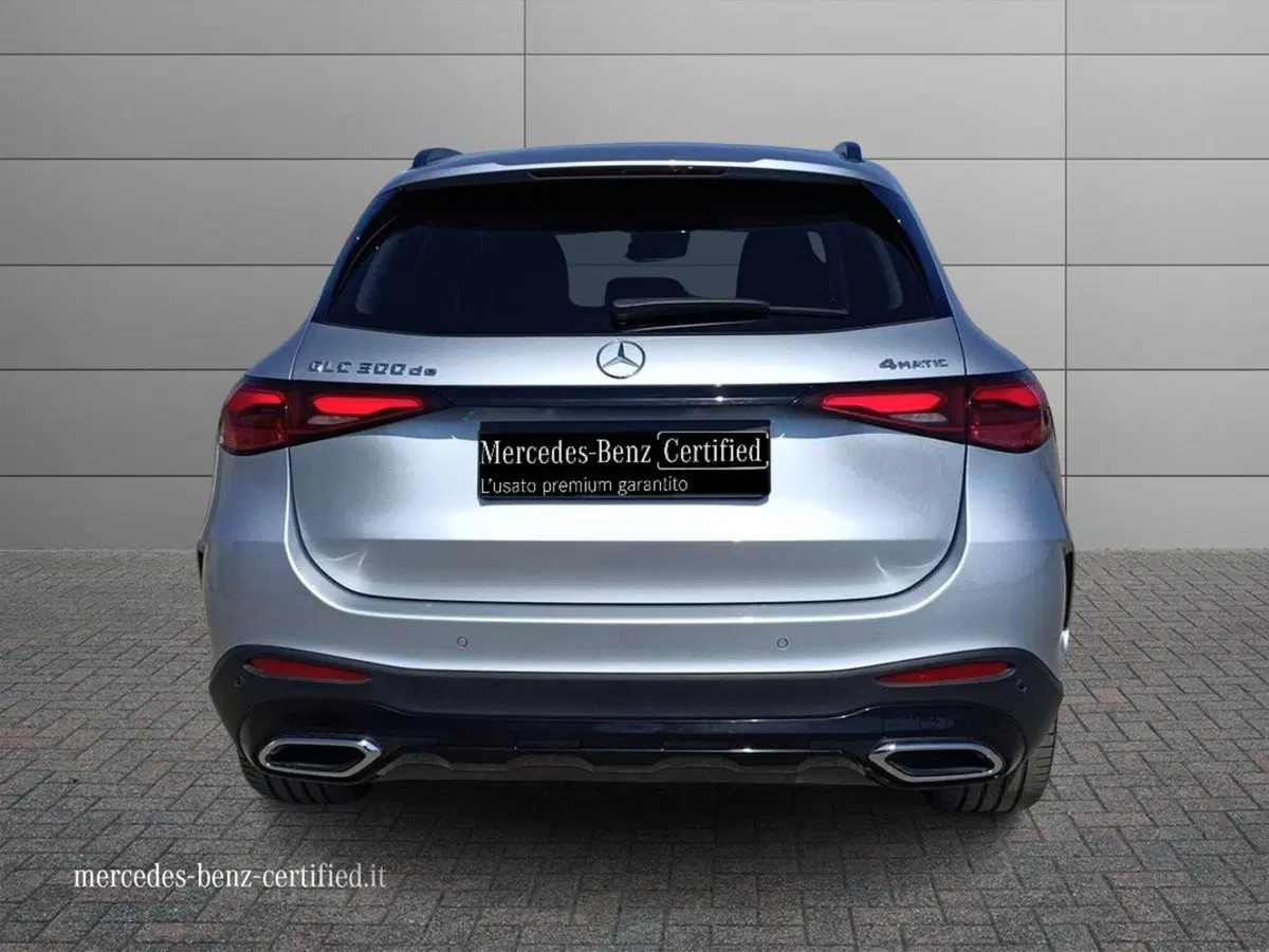 Mercedes-Benz GLC SUV usata a Bari (4)