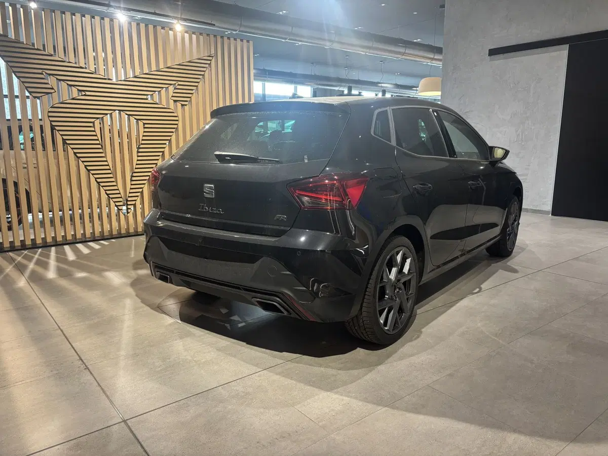 SEAT Ibiza nuova a Ferrara (5)