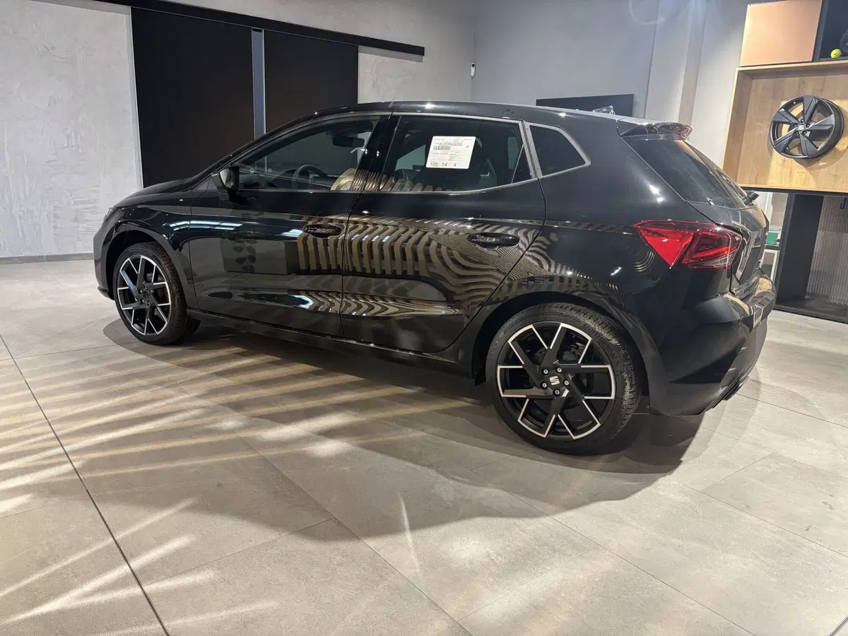 SEAT Ibiza nuova a Ferrara (7)